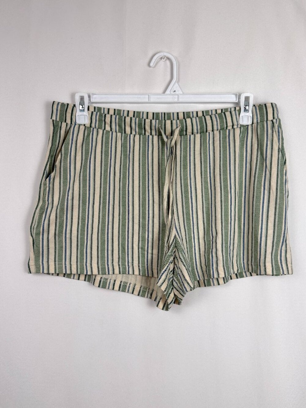 🔥4 for $20🔥 George Women Shorts L Large Green Cream Striped Cotton Drawstring
